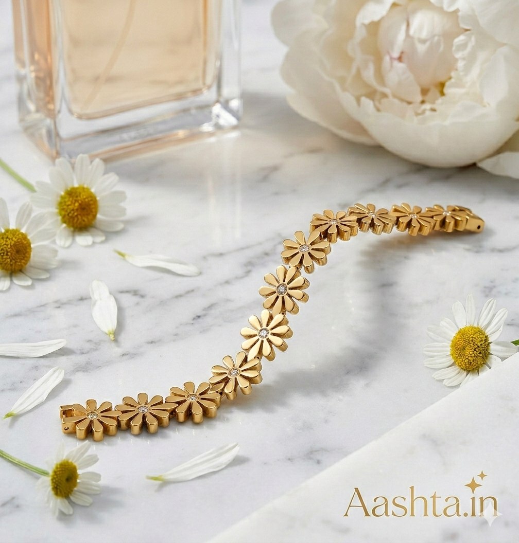 Minimal flower Bangle 18k Gold Plated